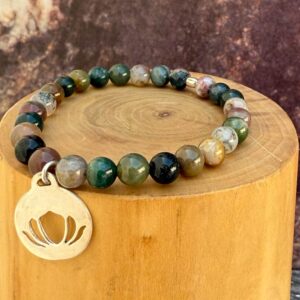 pulsera elasticada con medalla de plata 950 calada flor de loto y mostacillas de agata