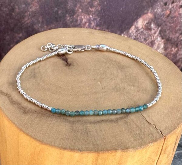 pulsera broche ajustable mostacilla aguamarina