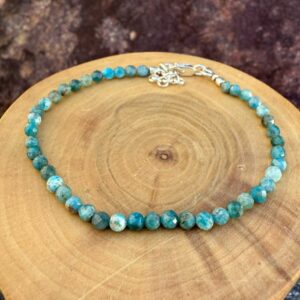 pulsera con broche ajustable mostacillas de plata pura y piedras de apatita